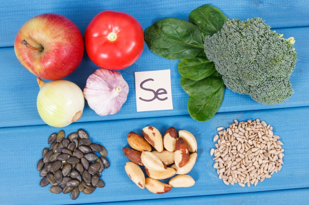 Products and ingredients containing selenium and dietary fiber, healthy nutrition